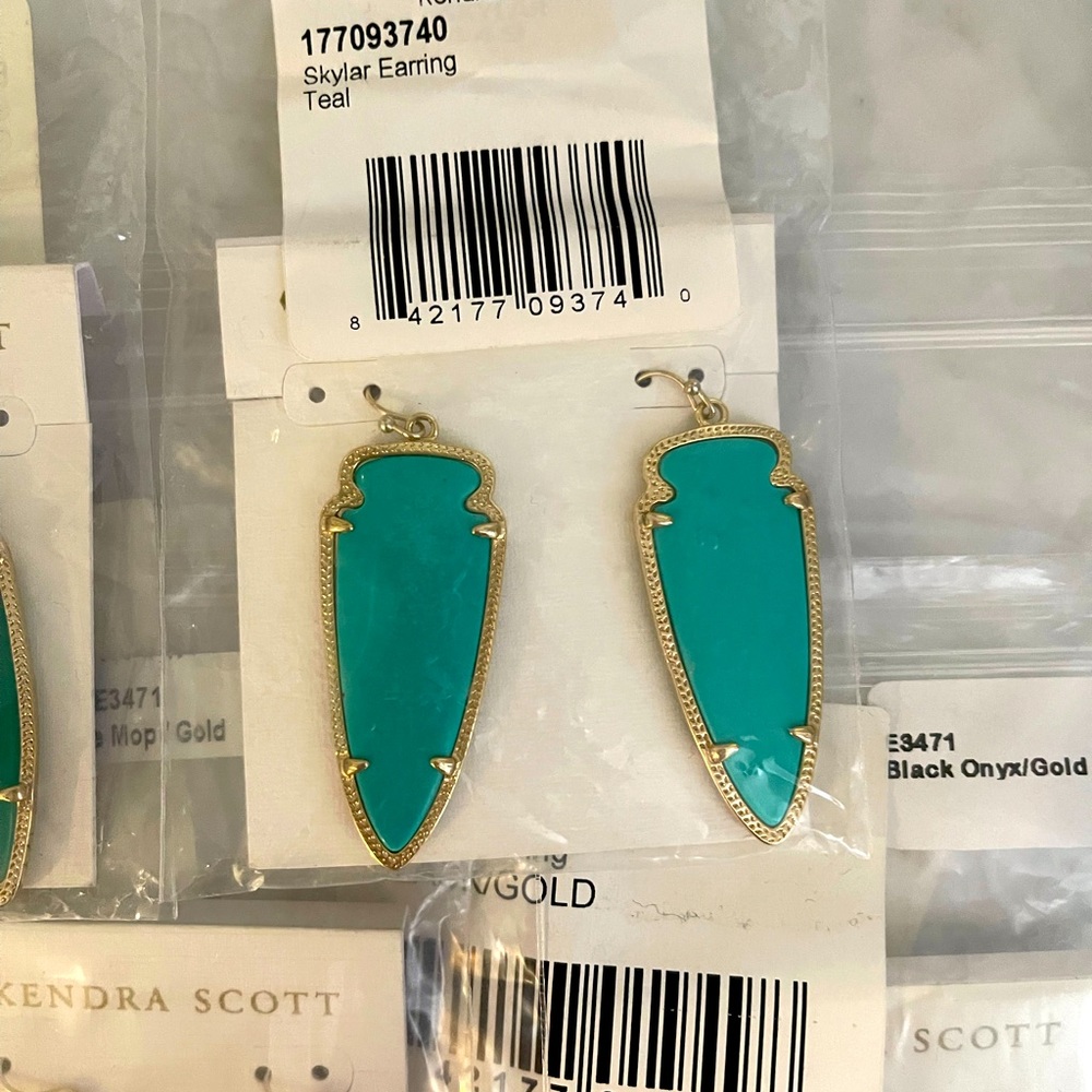 NEW Kendra Scott Skylar Arrowhead Earrings RARE RETIRED Teal turquoise